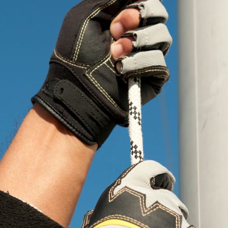 Gants de voile